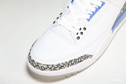 “UNC” RETRO JORDAN CT8532-104 3 AIR WHITE 0830